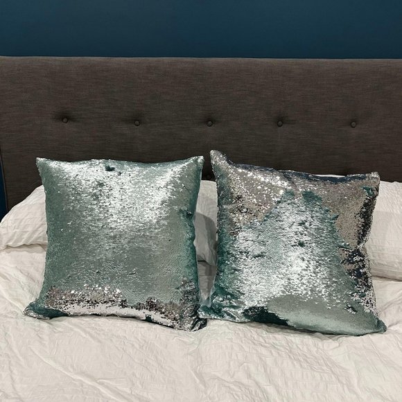 SOLD 2 x aqua and silver sequined cushions - Picture 1 of 6